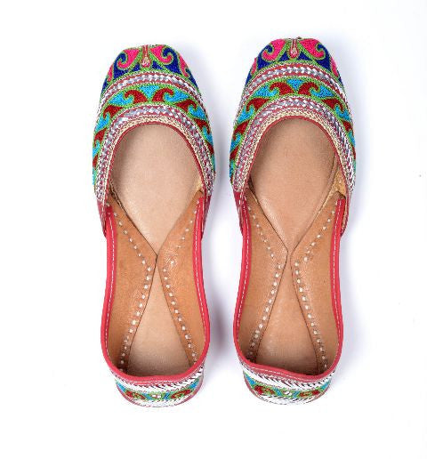 Red Embroidered Jutti