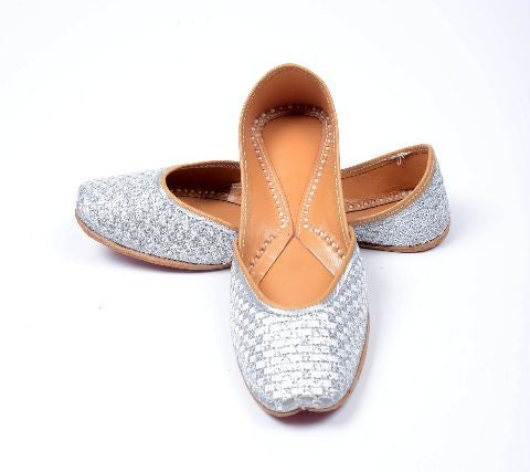 Shiny Silver Tilla Jutti