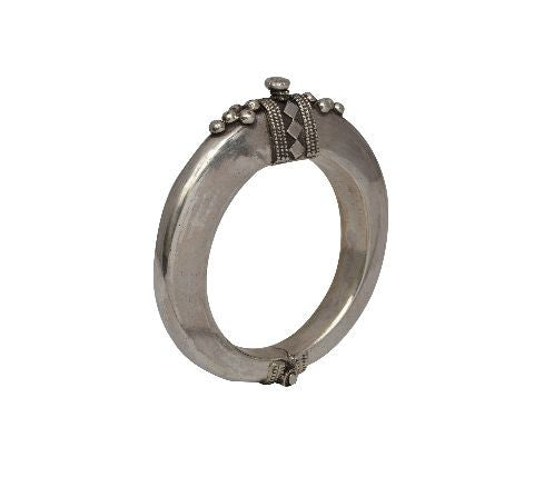 Plain Kada with Cutwork with Pin Opening