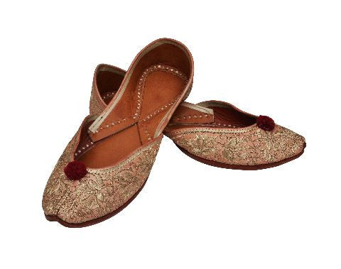 Peach Jutti with Golden Thread Work