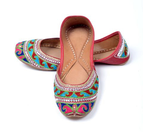 Red Embroidered Jutti
